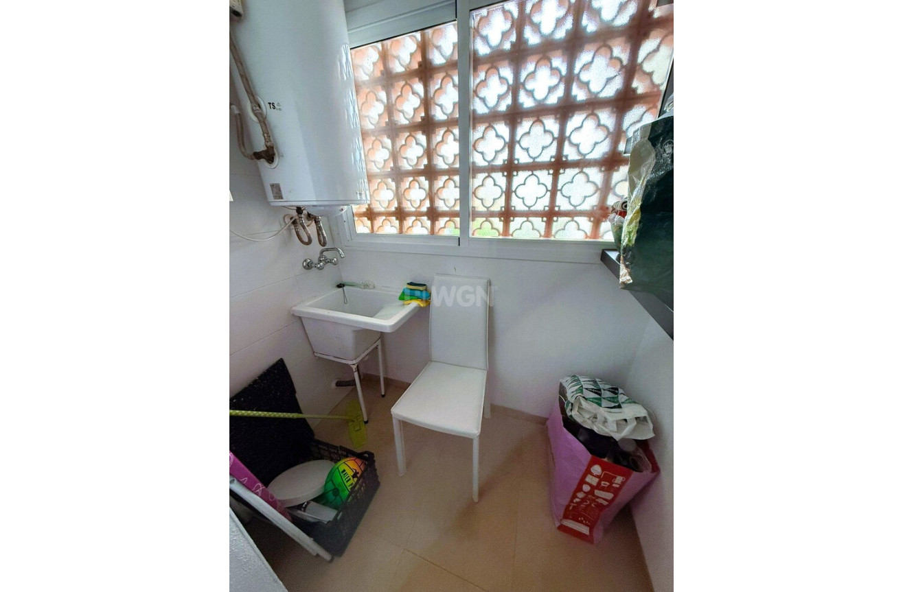 Odsprzedaż - Mieszkanie w bloku - Orihuela Costa - Villamartín