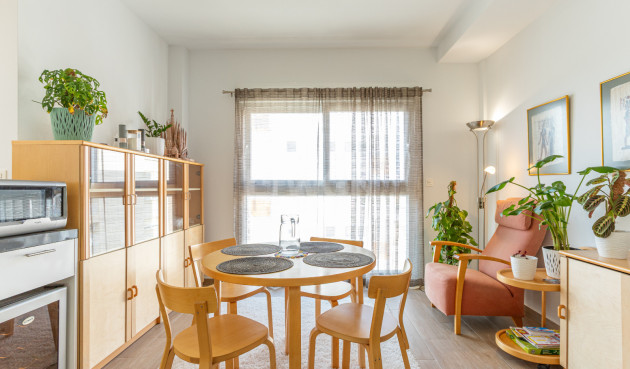 Odsprzedaż - Mieszkanie w bloku - Torrevieja - Costa Blanca