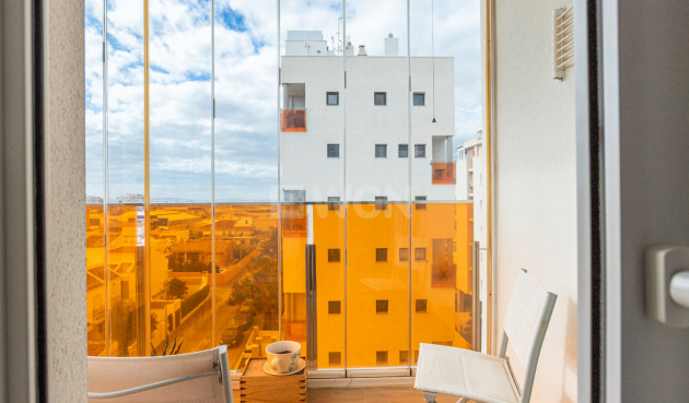 Odsprzedaż - Mieszkanie w bloku - Torrevieja - Costa Blanca