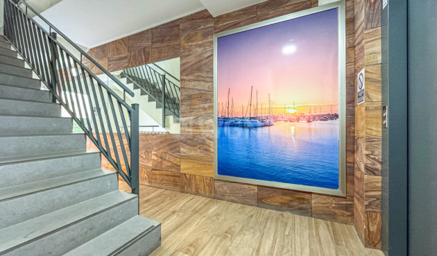 Odsprzedaż - Mieszkanie w bloku - Torrevieja - Costa Blanca