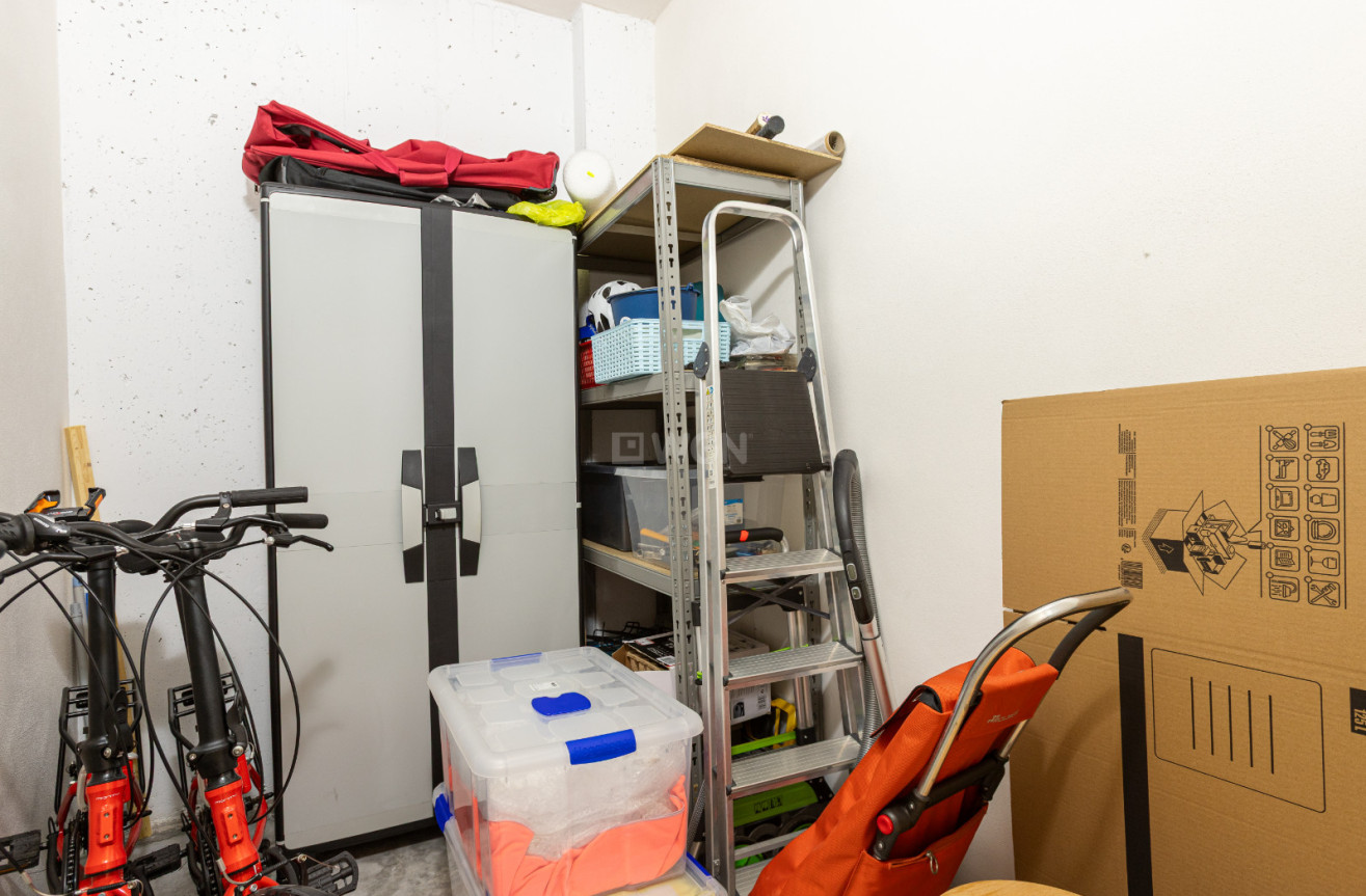 Odsprzedaż - Mieszkanie w bloku - Torrevieja - Costa Blanca