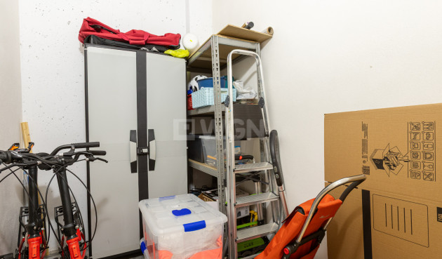 Odsprzedaż - Mieszkanie w bloku - Torrevieja - Costa Blanca