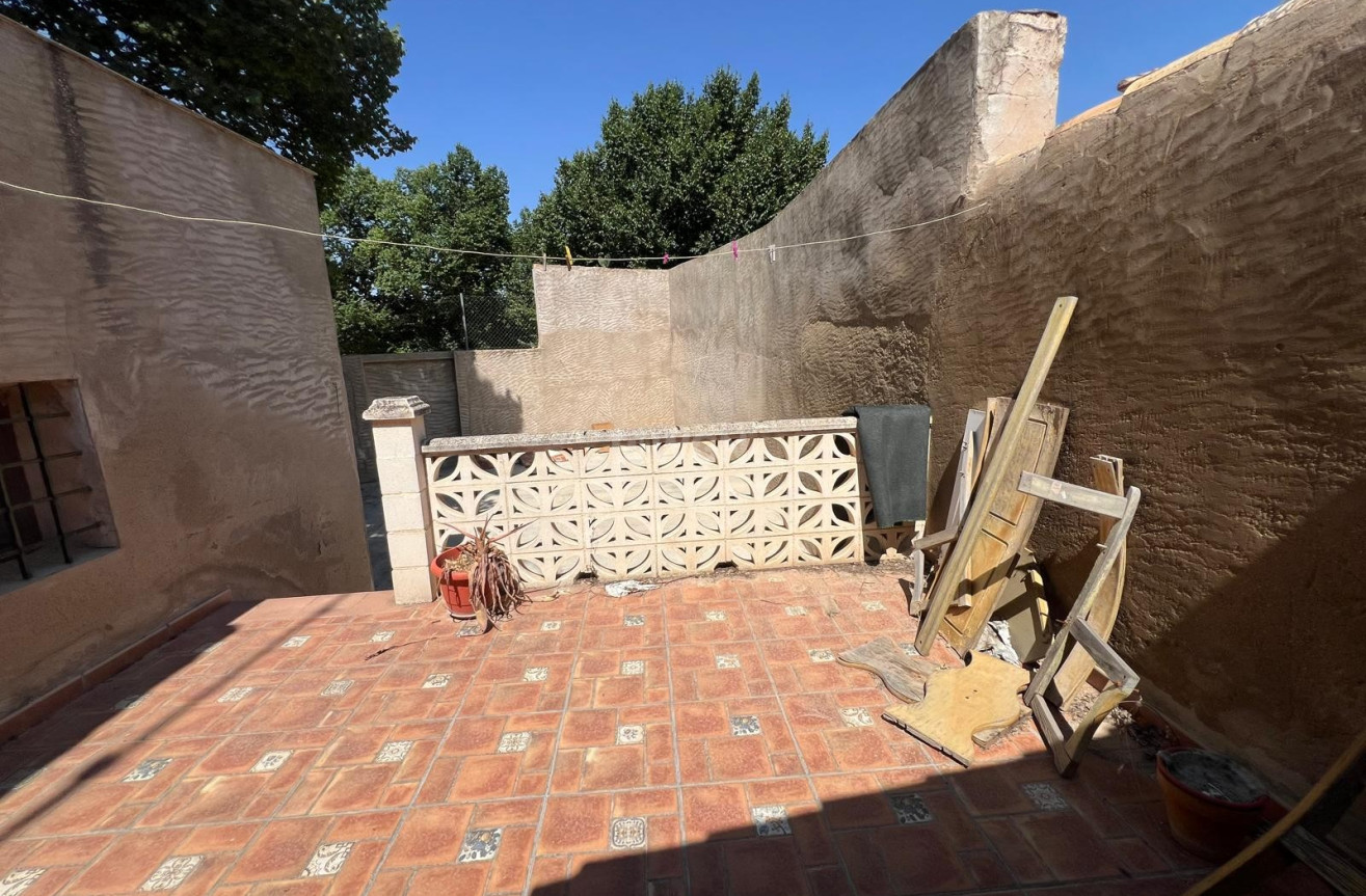 Odsprzedaż - Kamienica - Pinoso - Inland