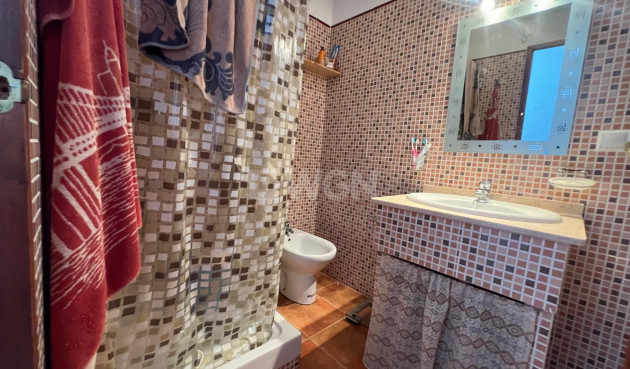 Odsprzedaż - Kamienica - Pinoso - Inland