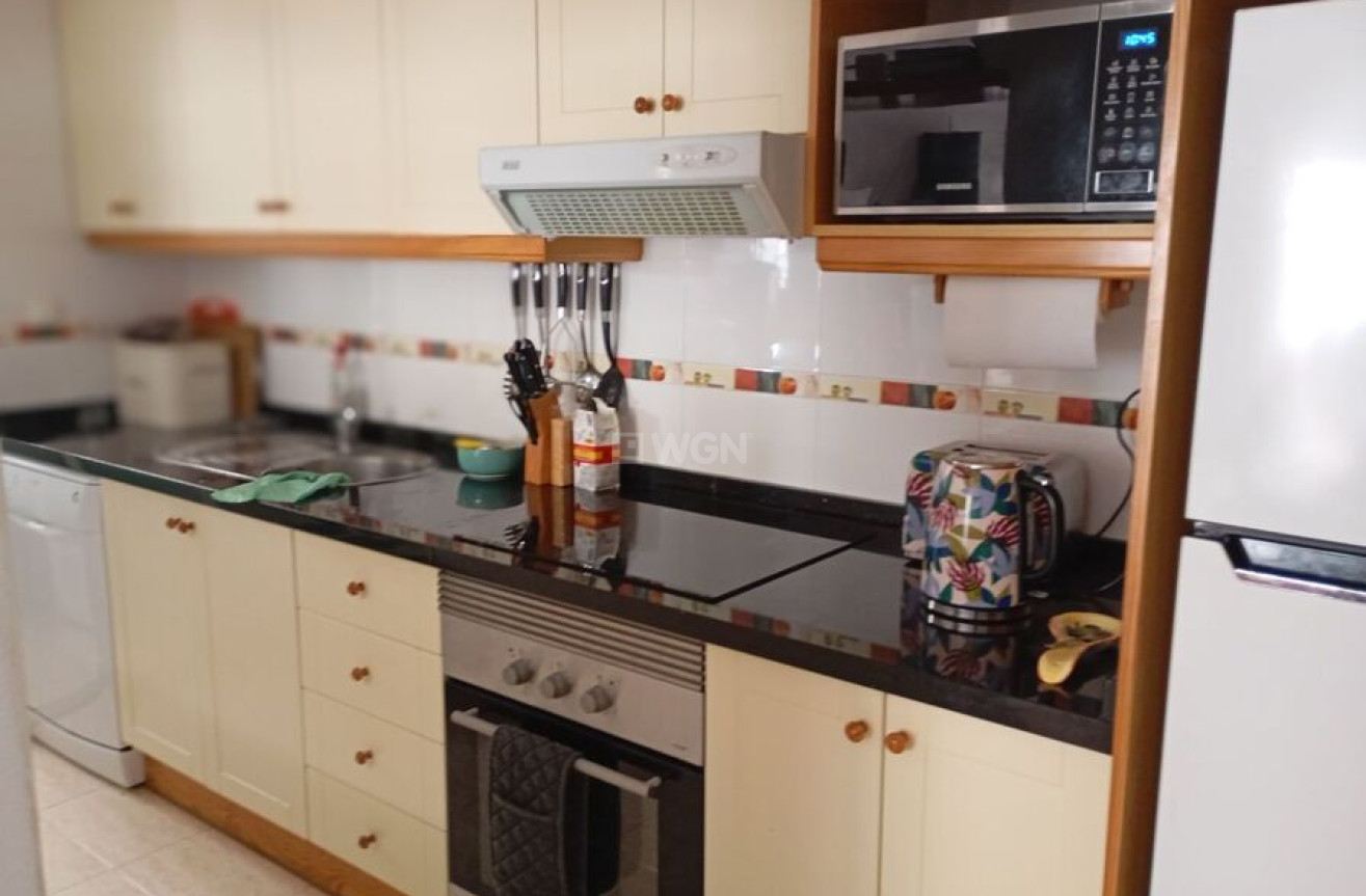 Resale - Apartment / flat - Daya Vieja - Costa Blanca