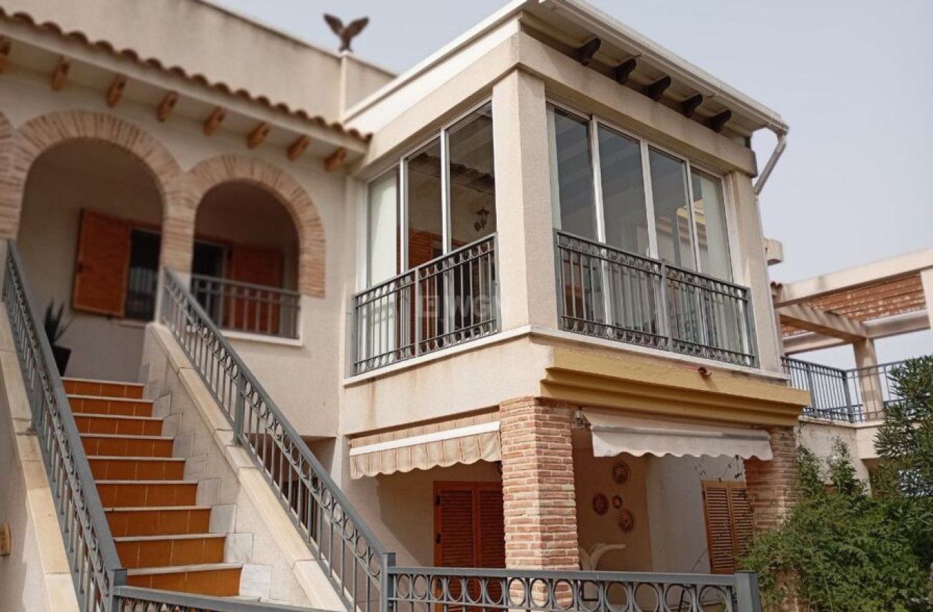 Resale - Apartment / flat - Daya Vieja - Costa Blanca