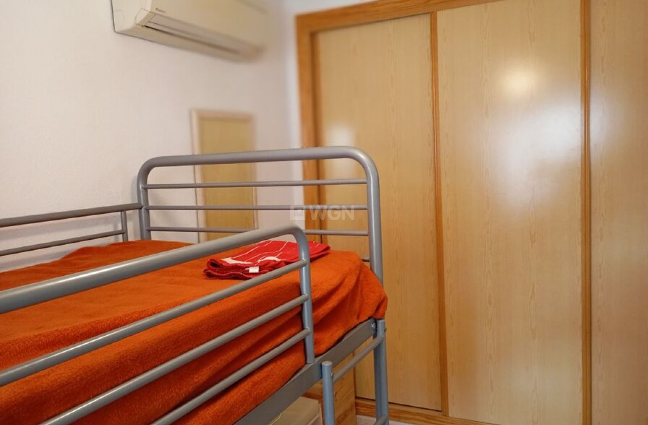 Resale - Apartment / flat - Daya Vieja - Costa Blanca