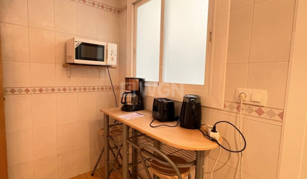 Odsprzedaż - Mieszkanie w bloku - Torrevieja - Costa Blanca