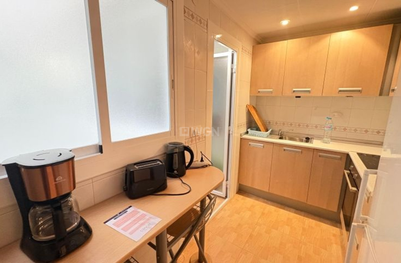 Odsprzedaż - Mieszkanie w bloku - Torrevieja - Costa Blanca