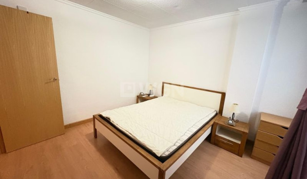 Odsprzedaż - Mieszkanie w bloku - Torrevieja - Costa Blanca