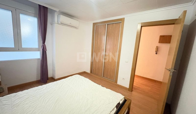 Odsprzedaż - Mieszkanie w bloku - Torrevieja - Costa Blanca