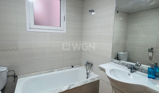 Odsprzedaż - Mieszkanie w bloku - Torrevieja - Costa Blanca