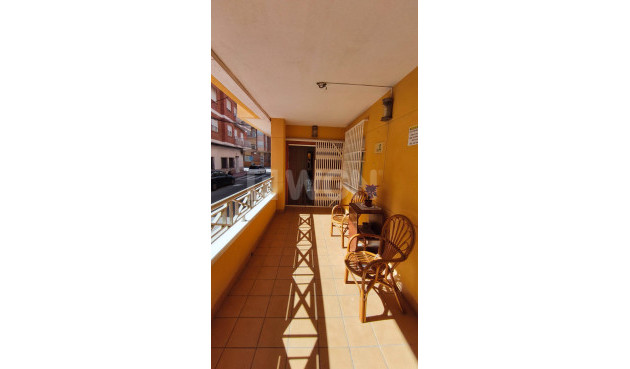 Resale - Apartment / flat - Torrevieja - Estacion De Autobuses