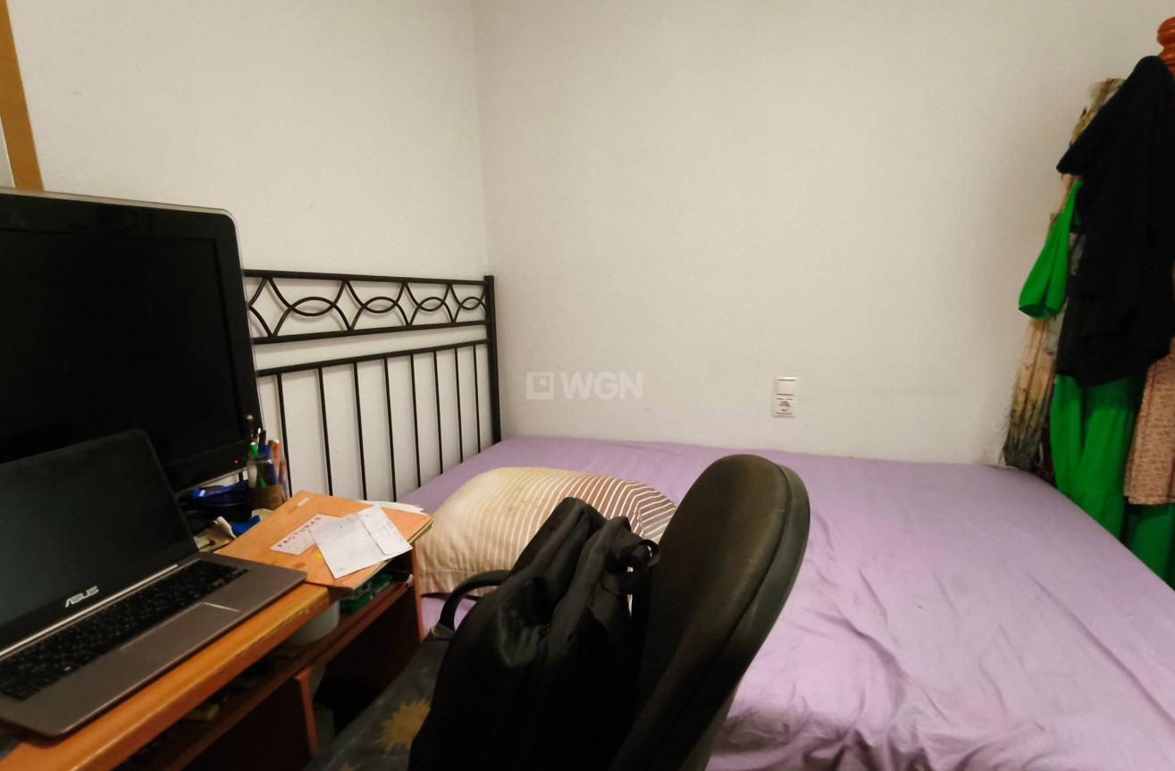 Resale - Apartment / flat - Torrevieja - Estacion De Autobuses