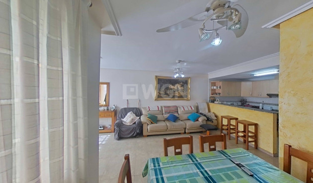 Resale - Apartment / flat - Torrevieja - Estacion De Autobuses