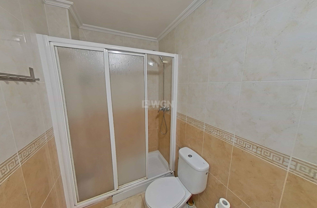 Resale - Apartment / flat - Torrevieja - Estacion De Autobuses