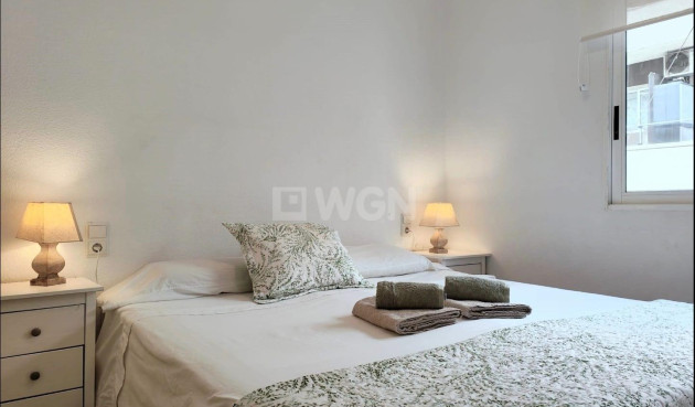 Resale - Apartment / flat - Torrevieja - Estacion De Autobuses