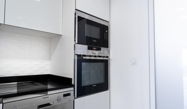 Resale - Penthouse - Torrevieja - Punta Prima