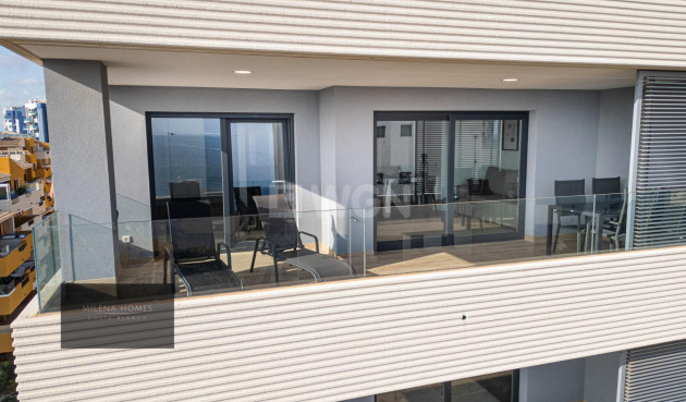 Odsprzedaż - Mieszkanie w bloku - Torrevieja - Punta Prima