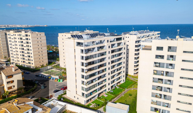 Odsprzedaż - Mieszkanie w bloku - Torrevieja - Punta Prima