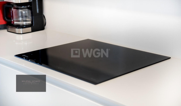 Odsprzedaż - Mieszkanie w bloku - Torrevieja - Punta Prima