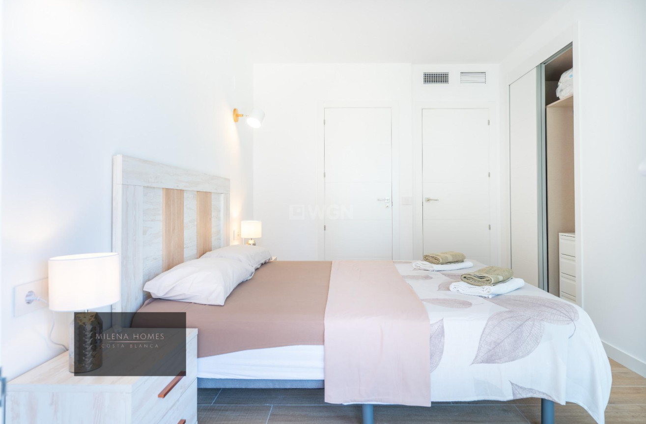 Resale - Apartment / flat - Torrevieja - Punta Prima