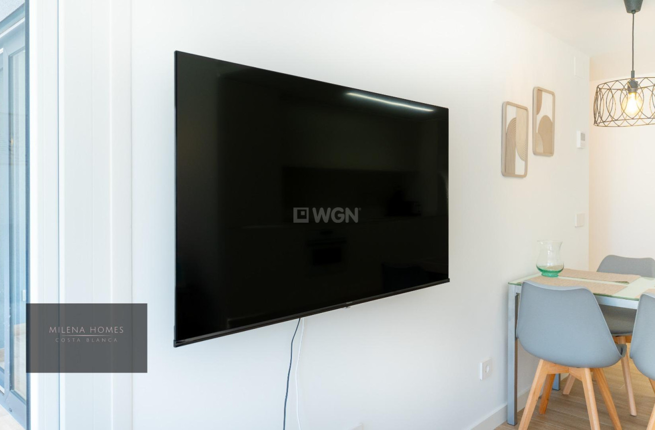 Resale - Apartment / flat - Torrevieja - Punta Prima