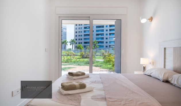 Resale - Apartment / flat - Torrevieja - Punta Prima