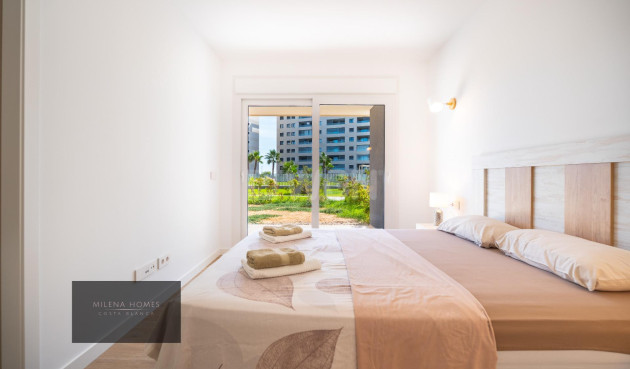 Resale - Apartment / flat - Torrevieja - Punta Prima
