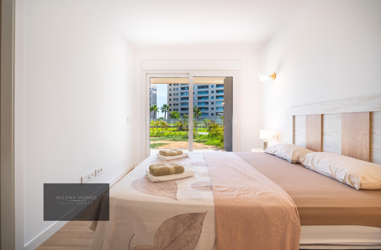 Resale - Apartment / flat - Torrevieja - Punta Prima