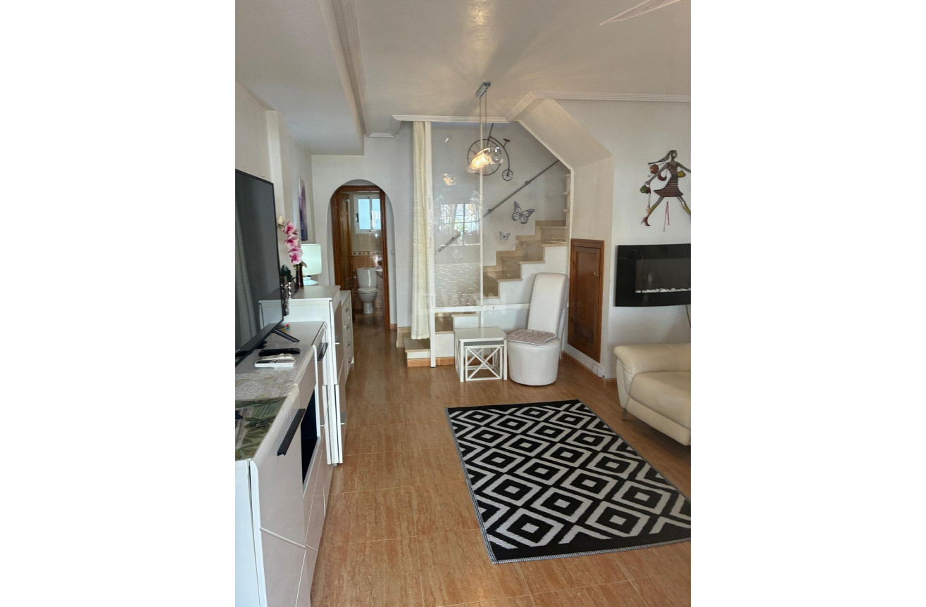 Odsprzedaż - Bungalow - Orihuela Costa - Los Almendros-la Florida