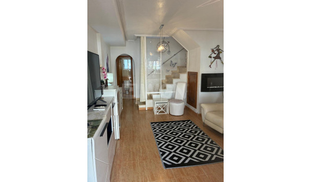 Odsprzedaż - Bungalow - Orihuela Costa - Los Almendros-la Florida