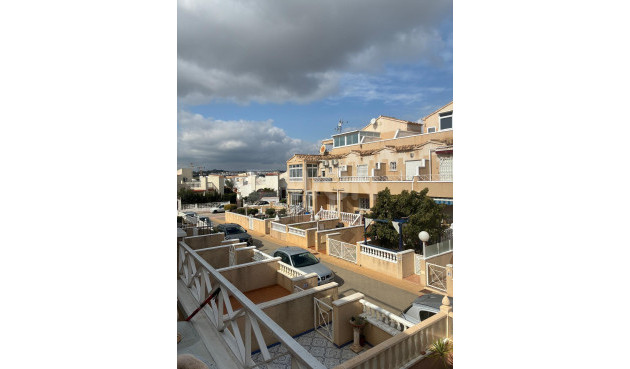 Odsprzedaż - Bungalow - Orihuela Costa - Los Almendros-la Florida