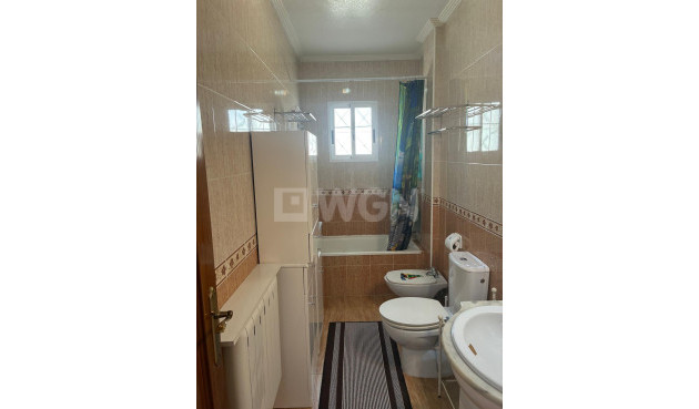 Odsprzedaż - Bungalow - Orihuela Costa - Los Almendros-la Florida