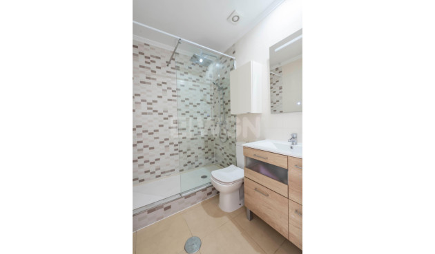 Odsprzedaż - Mieszkanie w bloku - Alhama De Murcia - Condado De Alhama