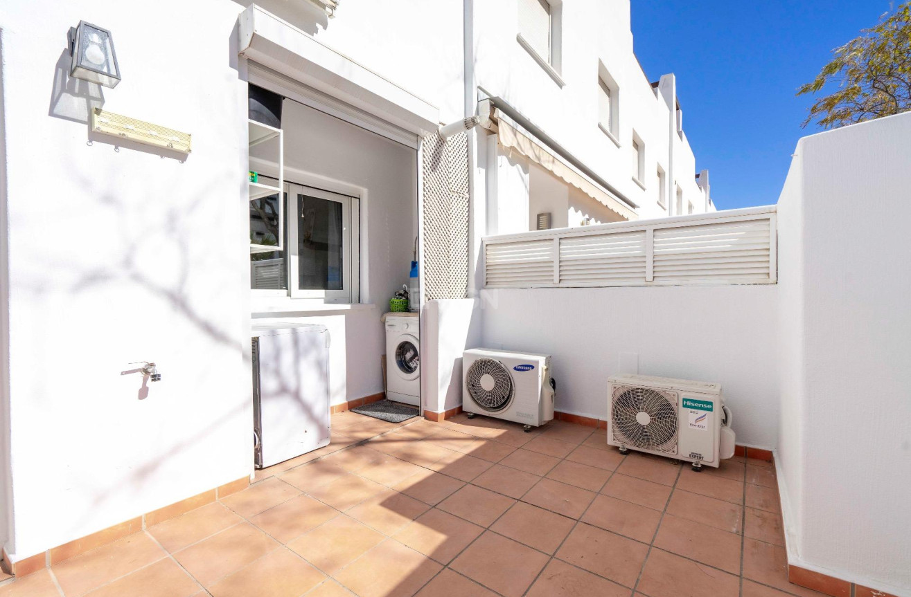 Odsprzedaż - Mieszkanie w bloku - Alhama De Murcia - Condado De Alhama