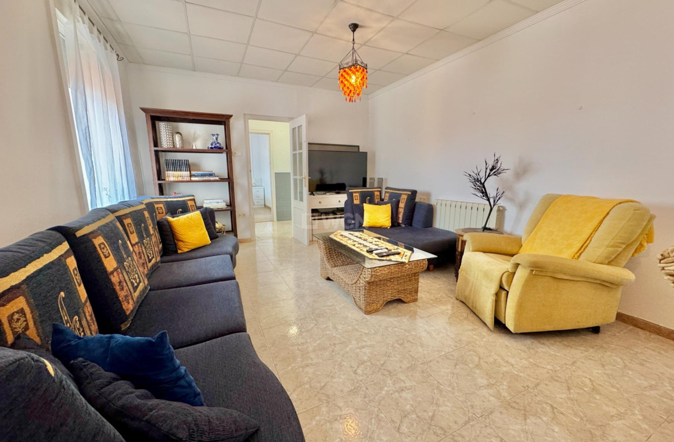 Odsprzedaż - Villa - Dolores - Comunidad Valenciana