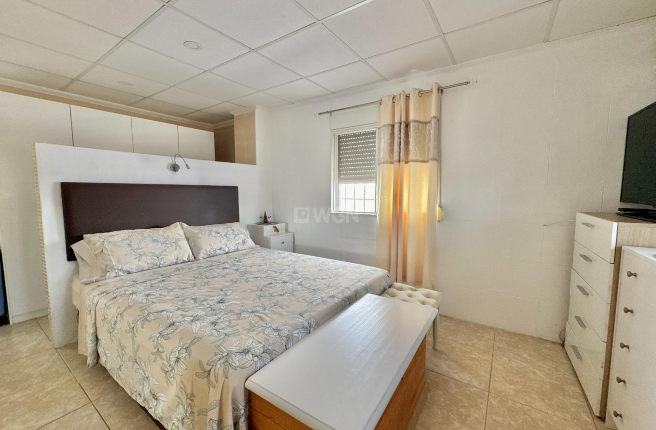 Odsprzedaż - Villa - Dolores - Comunidad Valenciana