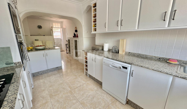 Odsprzedaż - Villa - Dolores - Comunidad Valenciana