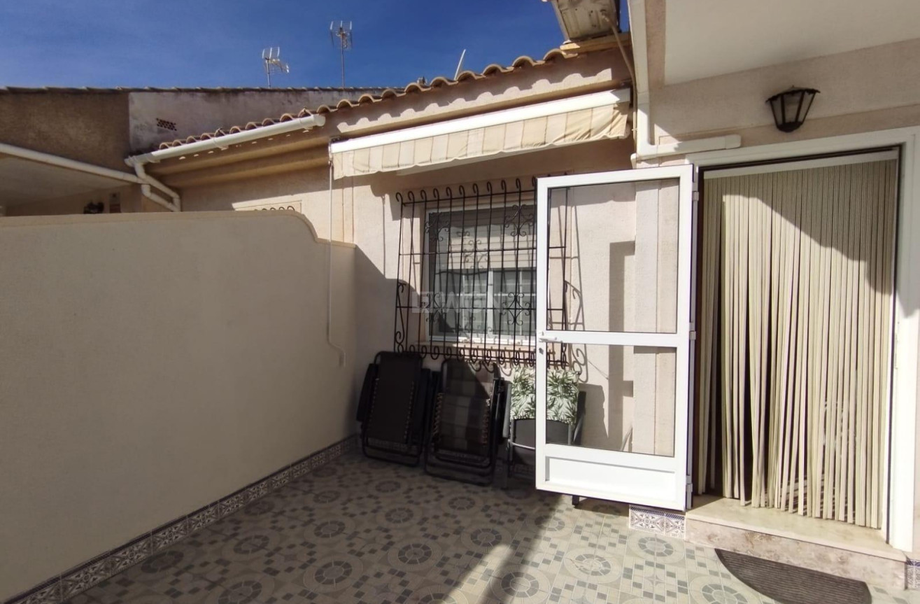 Resale - Bungalow - San Pedro del Pinatar - C/ RIO LLOBREGAT NÂº 111