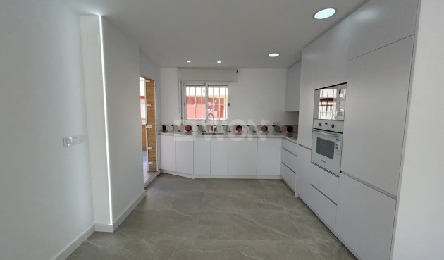 Reventa - Apartamento / piso - Pilar de la Horadada - Costa Blanca