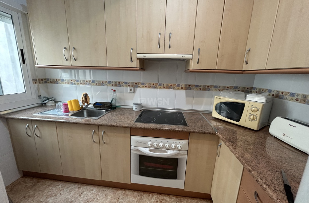 Odsprzedaż - Mieszkanie w bloku - Los Alcázares - Costa Calida