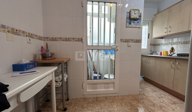 Odsprzedaż - Mieszkanie w bloku - Los Alcázares - Costa Calida