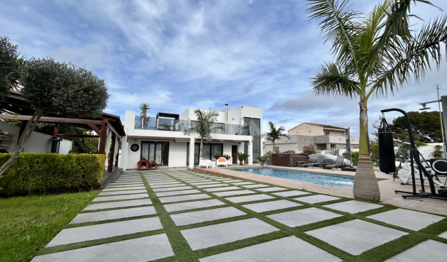 Reventa - Villa - Los Balcones - Costa Blanca