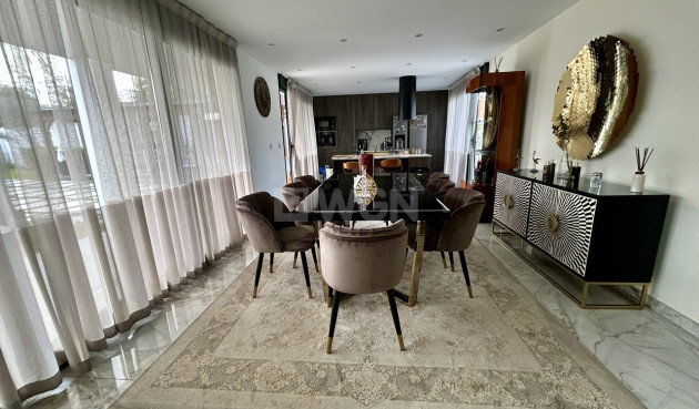 Reventa - Villa - Los Balcones - Costa Blanca