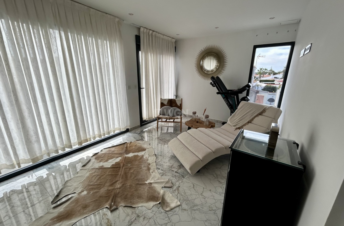 Reventa - Villa - Los Balcones - Costa Blanca