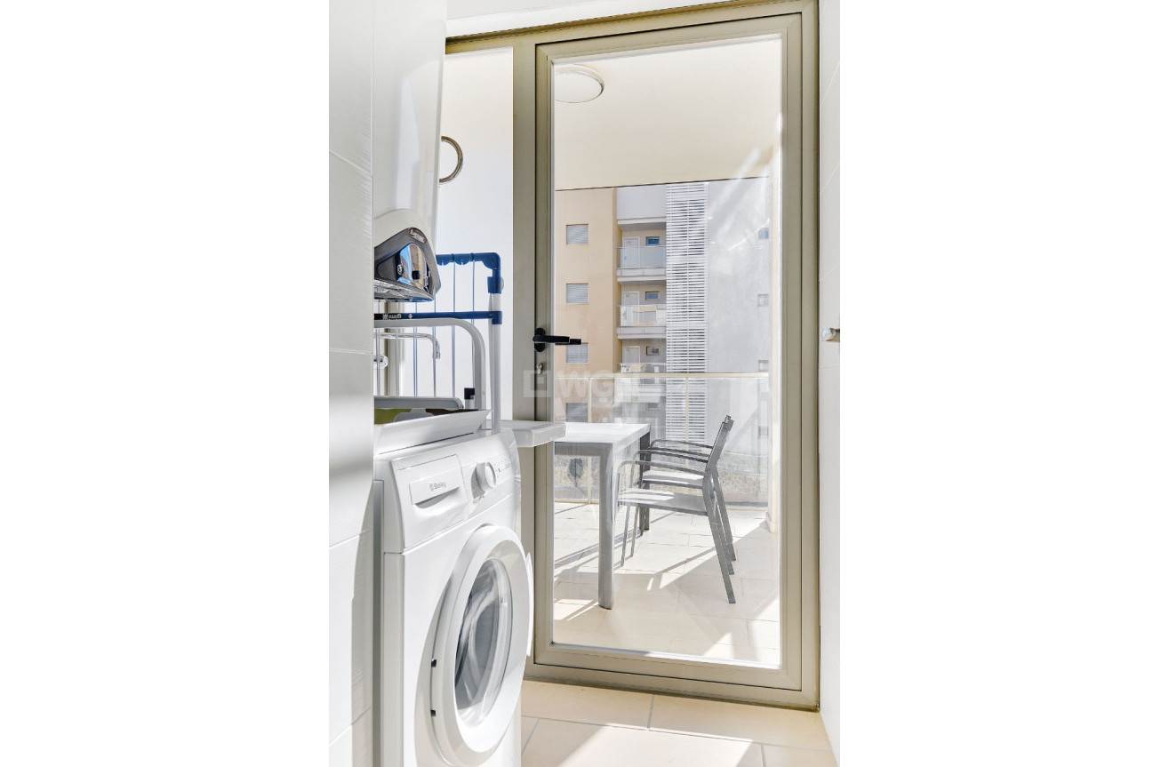 Odsprzedaż - Mieszkanie w bloku - Orihuela Costa - Costa Blanca