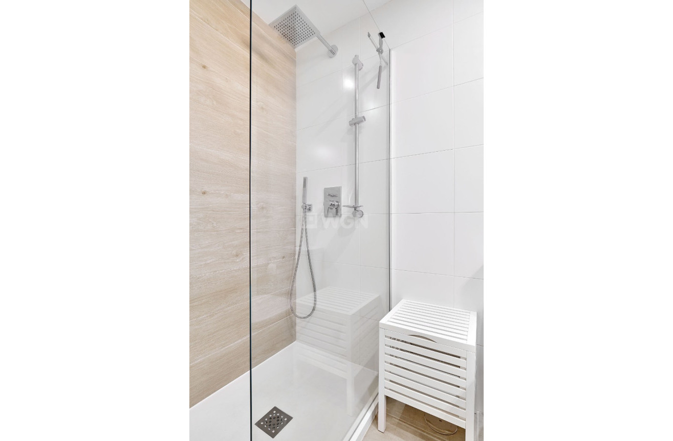 Odsprzedaż - Mieszkanie w bloku - Orihuela Costa - Costa Blanca