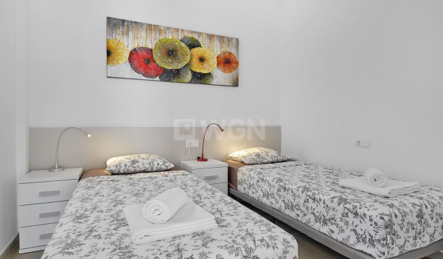 Odsprzedaż - Mieszkanie w bloku - Orihuela Costa - Costa Blanca