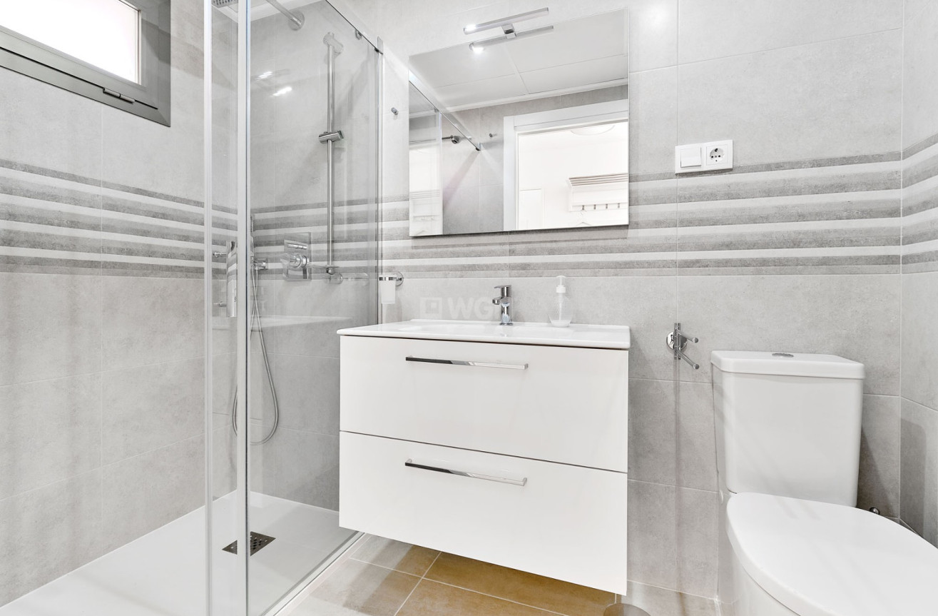 Odsprzedaż - Mieszkanie w bloku - Orihuela Costa - Costa Blanca